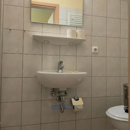 Jbs Golm Alte Schule Vandrerhjem