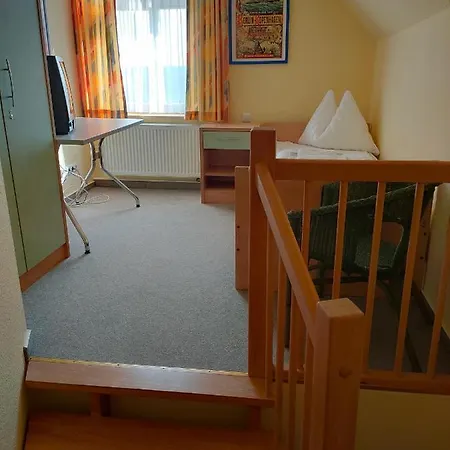 Jbs Golm Alte Schule Vandrerhjem Kamminke